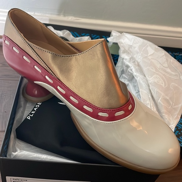 LE Fluevog Achievers NIB - Picture 1 of 5